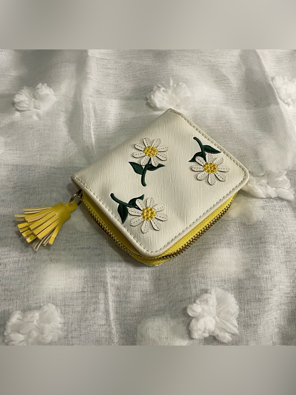 Daisy Bi-Fold Wallet